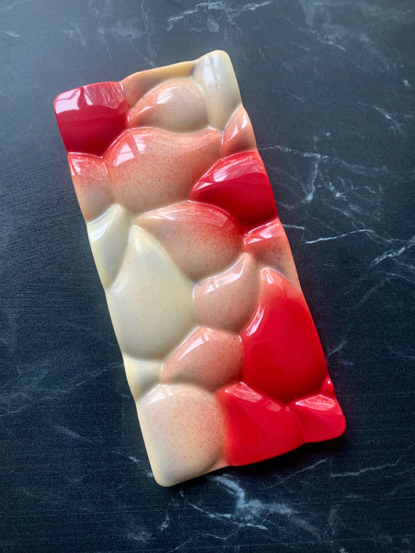 Milk chocolate crunch with caramel and shortbread